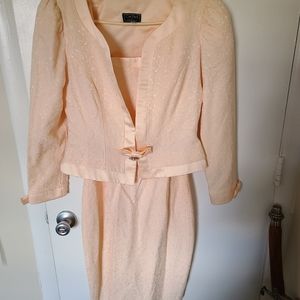 Cachet Suit Set